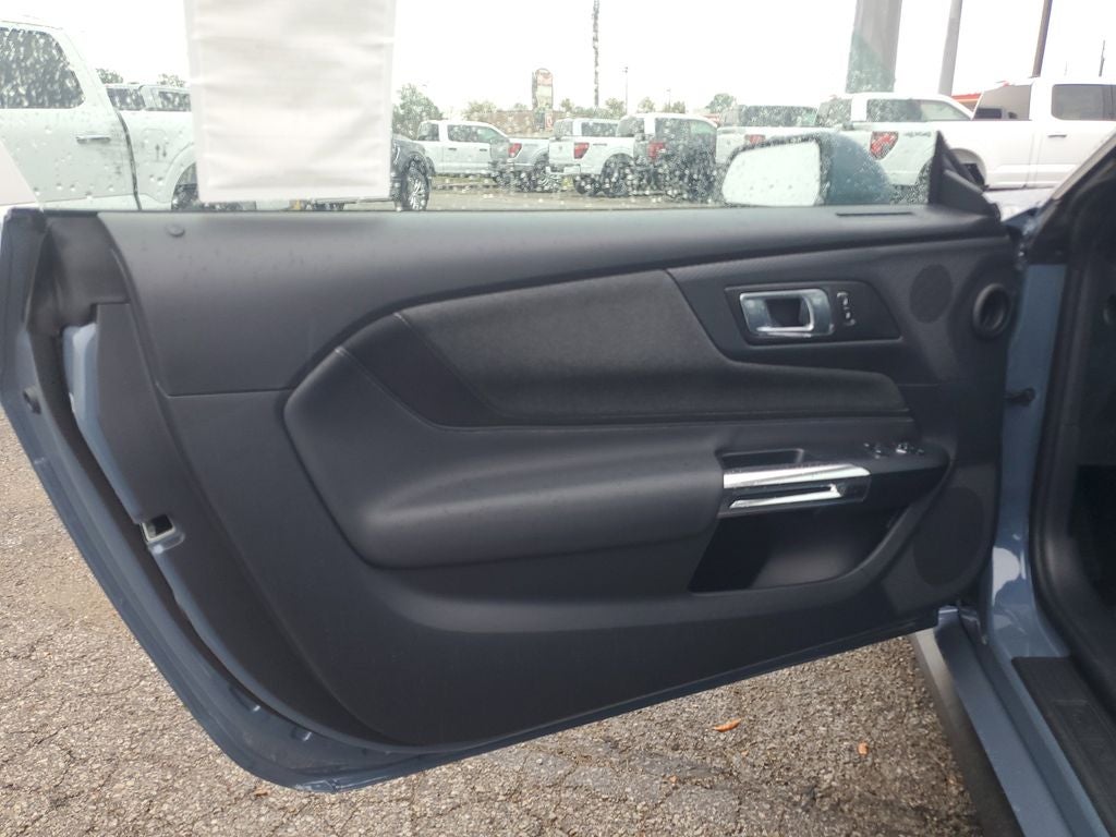 2025 Ford Mustang EcoBoost