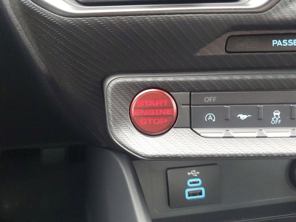 2025 Ford Mustang EcoBoost