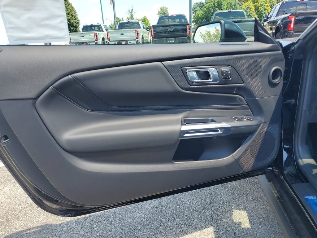 2025 Ford Mustang EcoBoost Premium