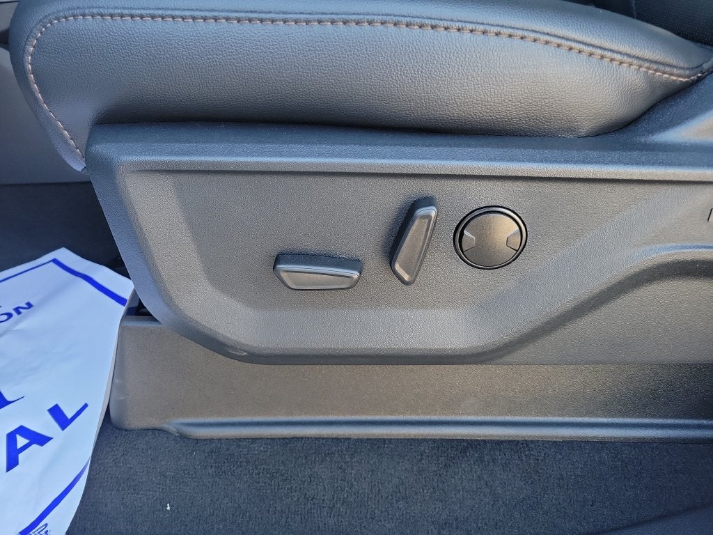 2027 Ford F-450SD Lariat DRW
