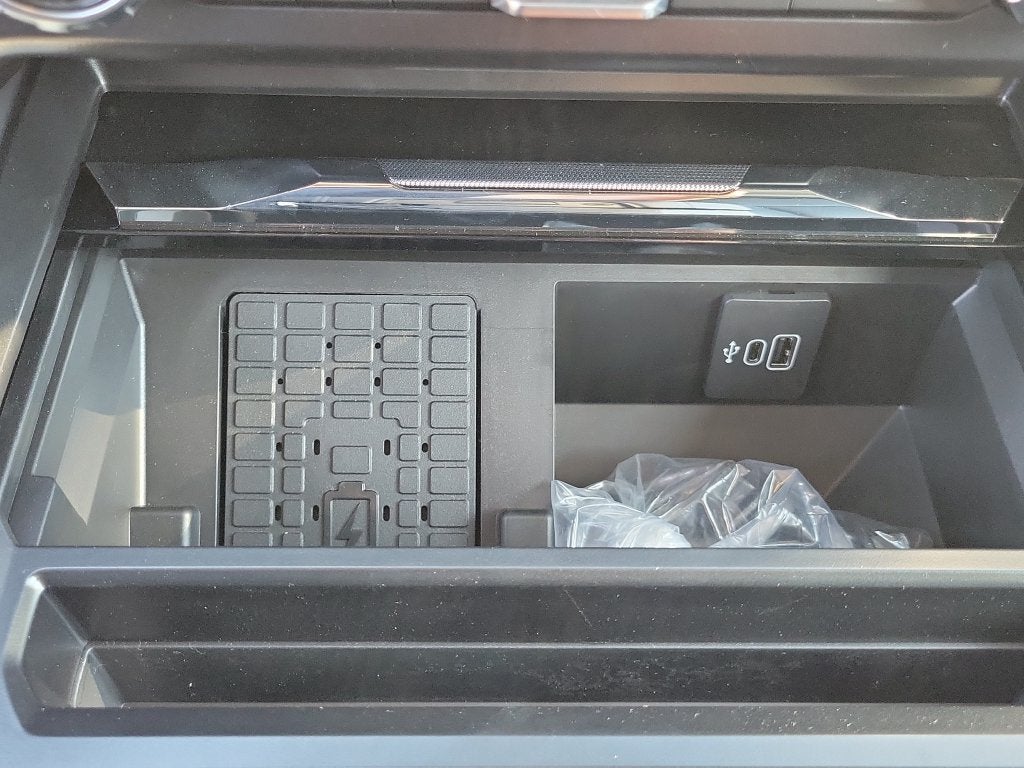 2027 Ford F-450SD Lariat DRW