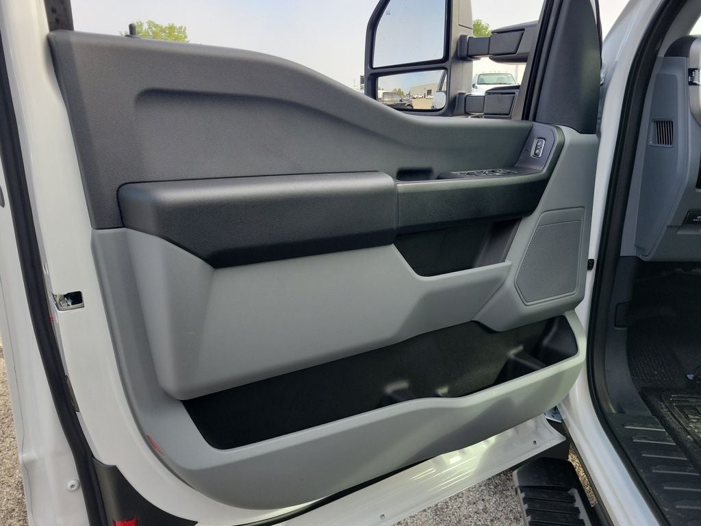 2027 Ford F-450SD XL DRW