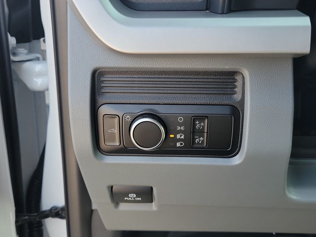 2027 Ford F-350SD XL DRW