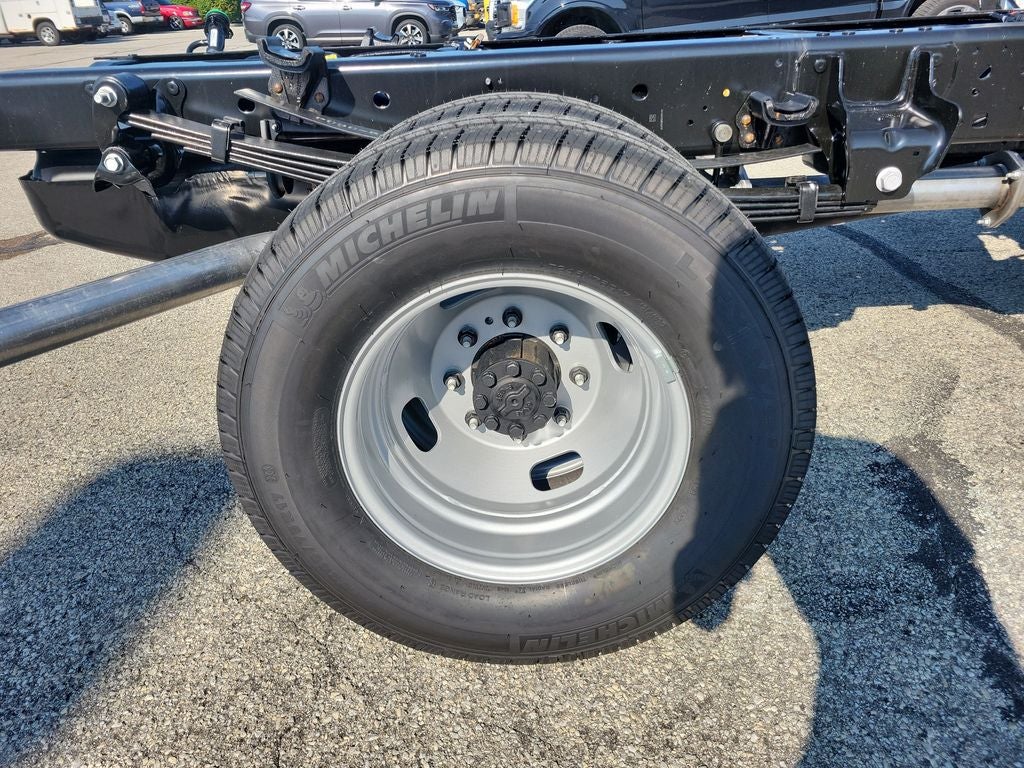 2027 Ford F-350SD XL DRW