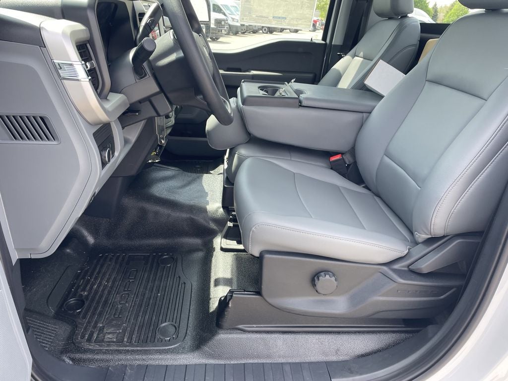 2025 Ford F-550SD XL DRW