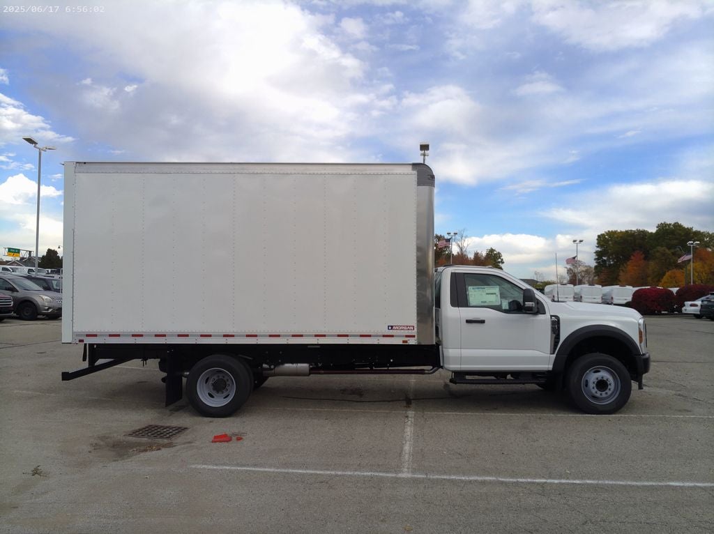 2025 Ford F-600SD XL