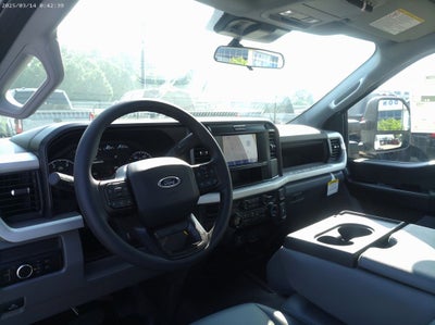 2025 Ford F-600SD XL