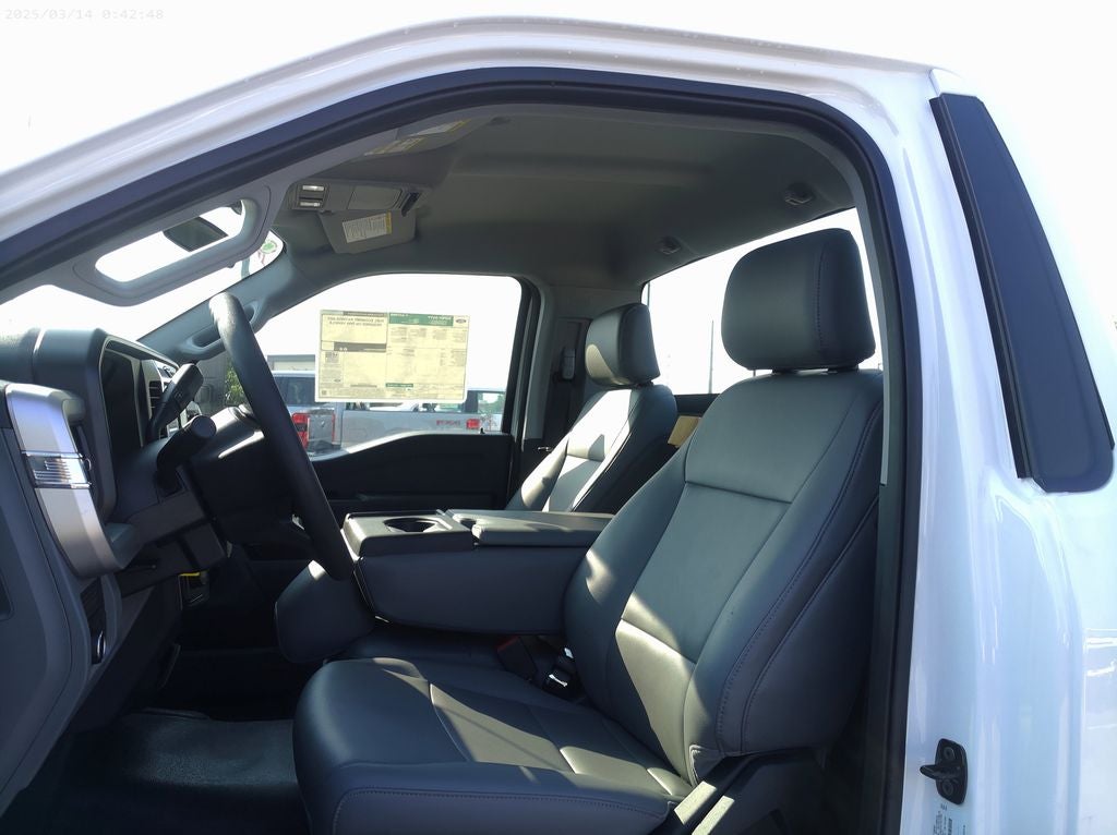 2025 Ford F-600SD XL