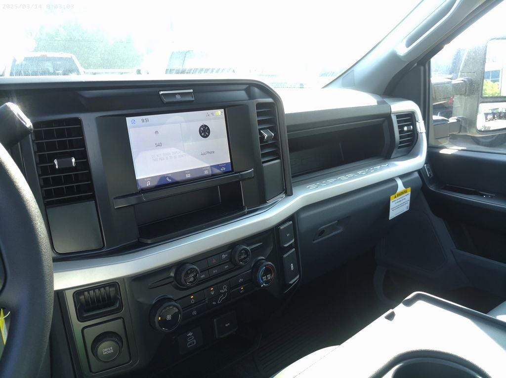 2025 Ford F-600SD XL