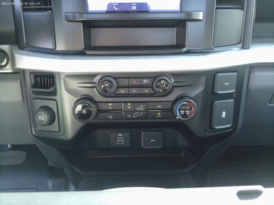 2025 Ford F-600SD XL