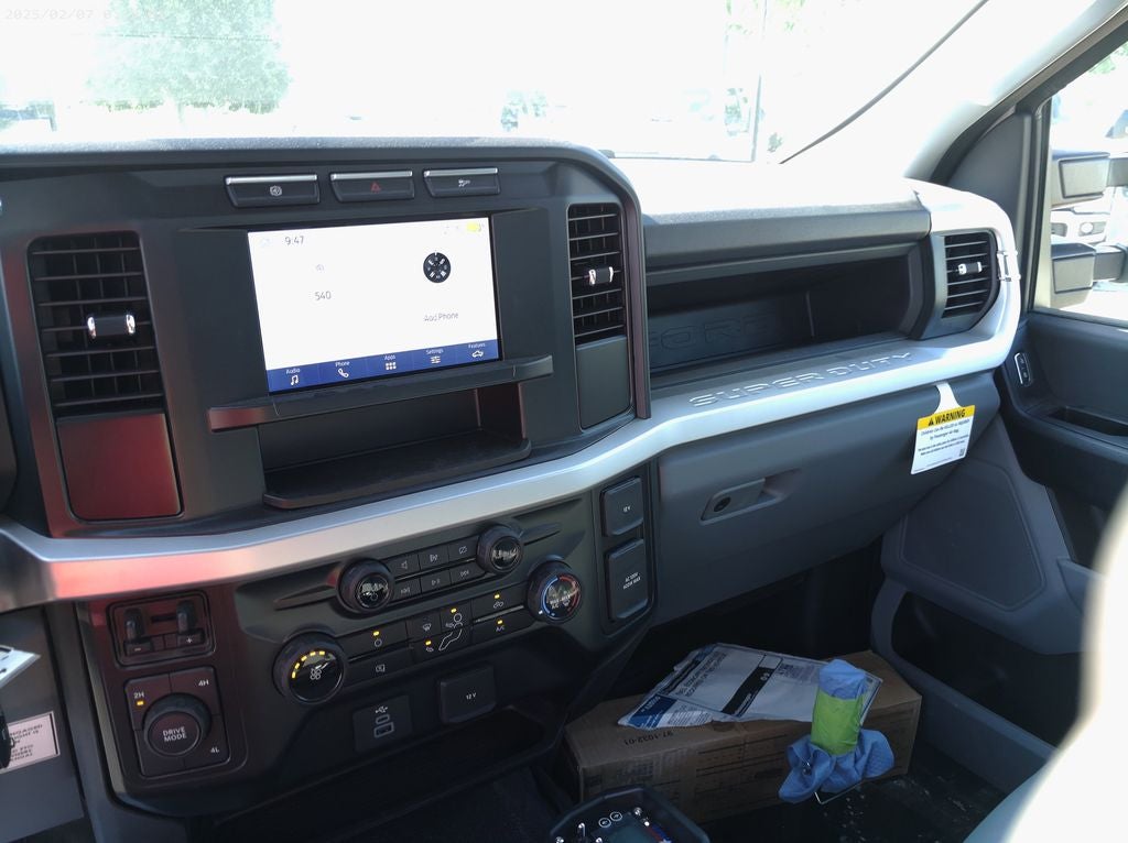 2024 Ford F-600SD XL