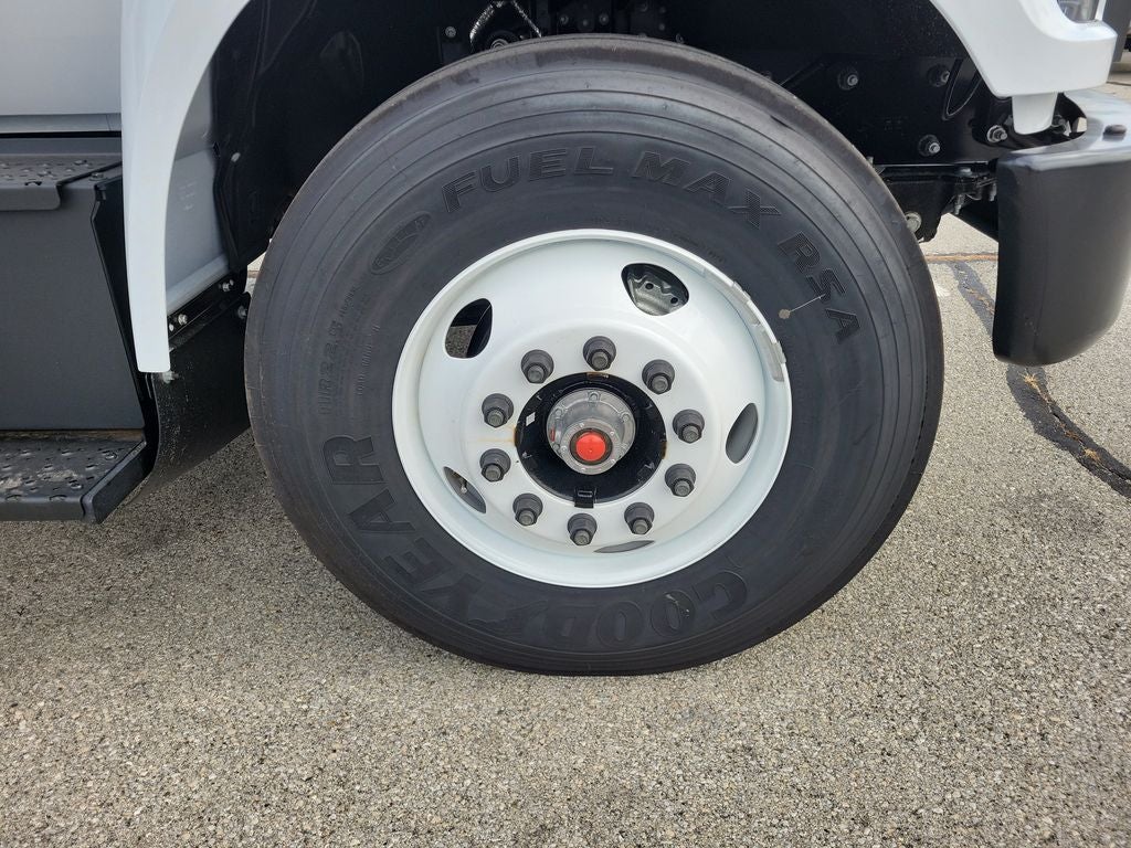2027 Ford F-650SD Base