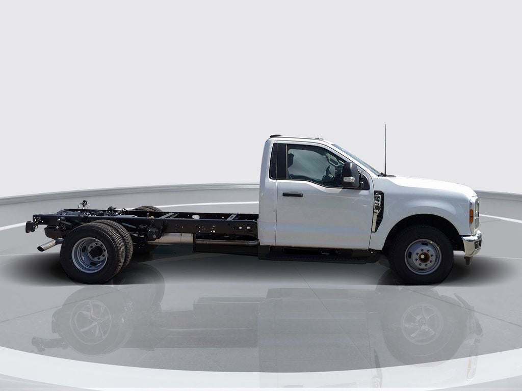 2025 Ford F-350SD XL DRW
