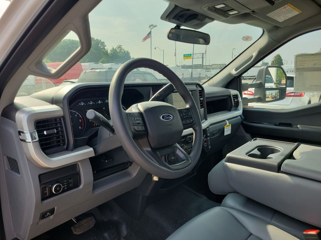 2025 Ford F-350SD XL DRW