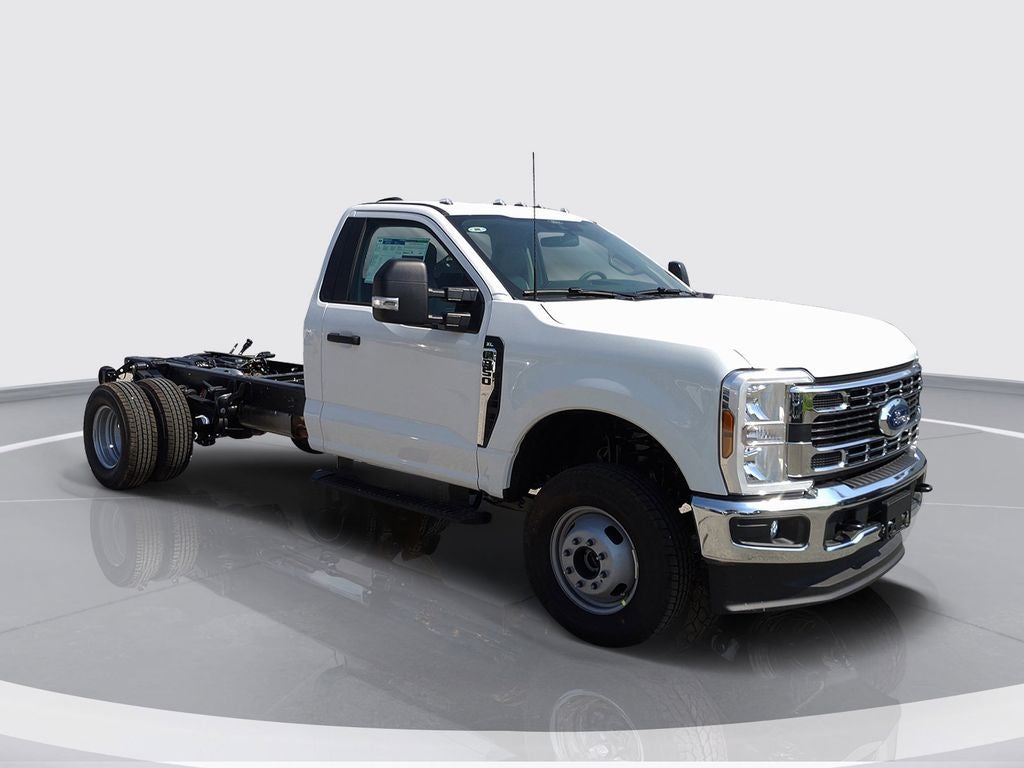 2025 Ford F-350SD XL 169 WB