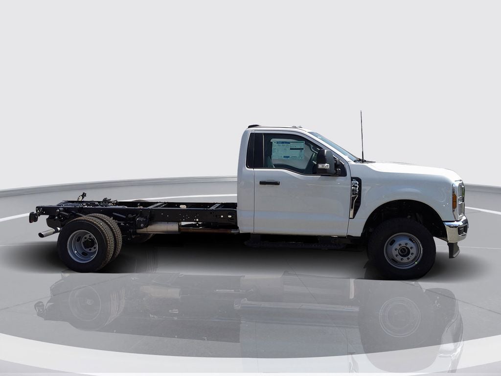 2025 Ford F-350SD XL 169 WB