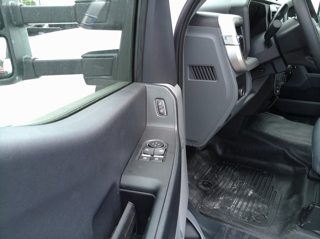 2025 Ford F-350SD XL DRW