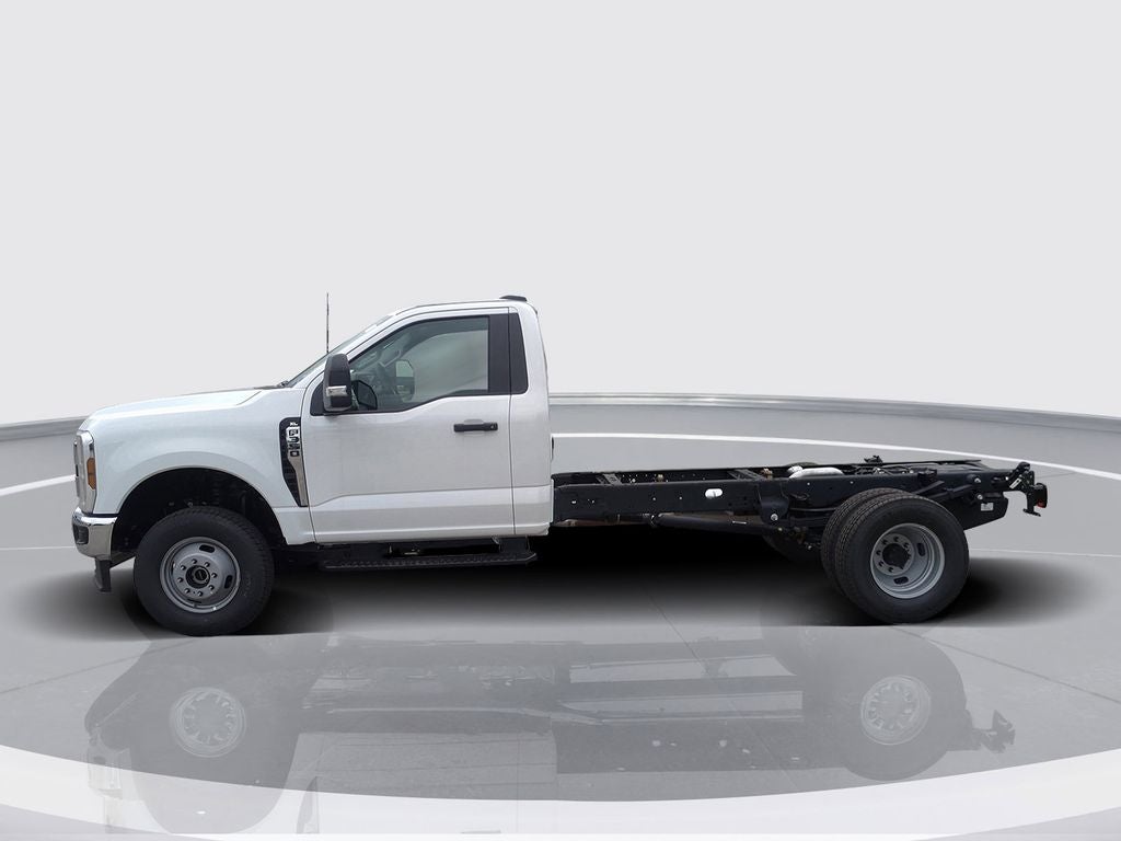 2025 Ford F-350SD XL 169 WB