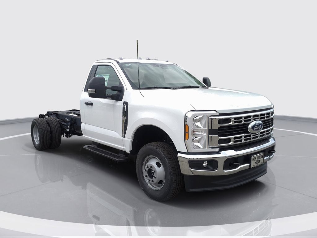 2025 Ford F-350SD XL 169 WB
