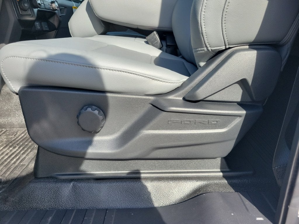 2027 Ford F-550SD XL DRW