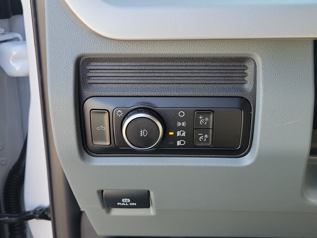 2027 Ford F-550SD XL DRW