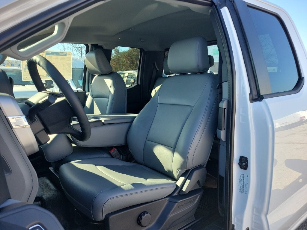 2027 Ford F-550SD XL DRW