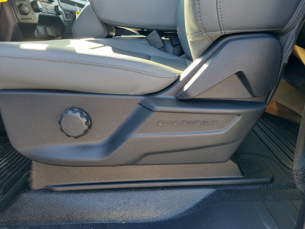 2027 Ford F-550SD XL DRW