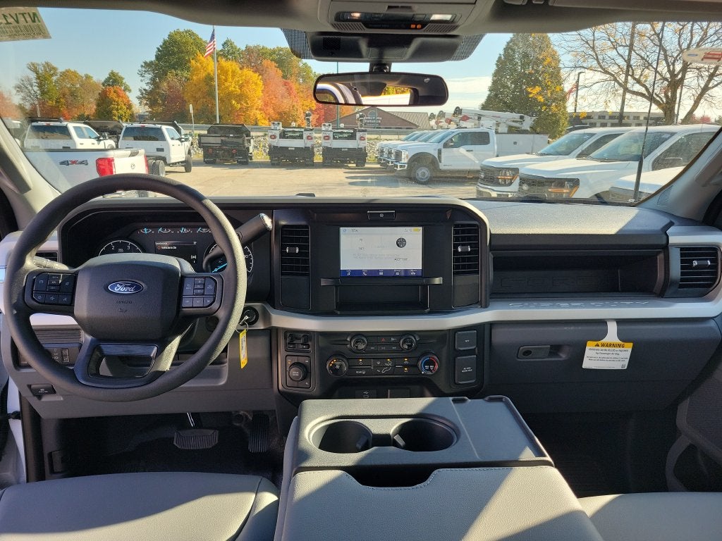 2027 Ford F-550SD XL DRW