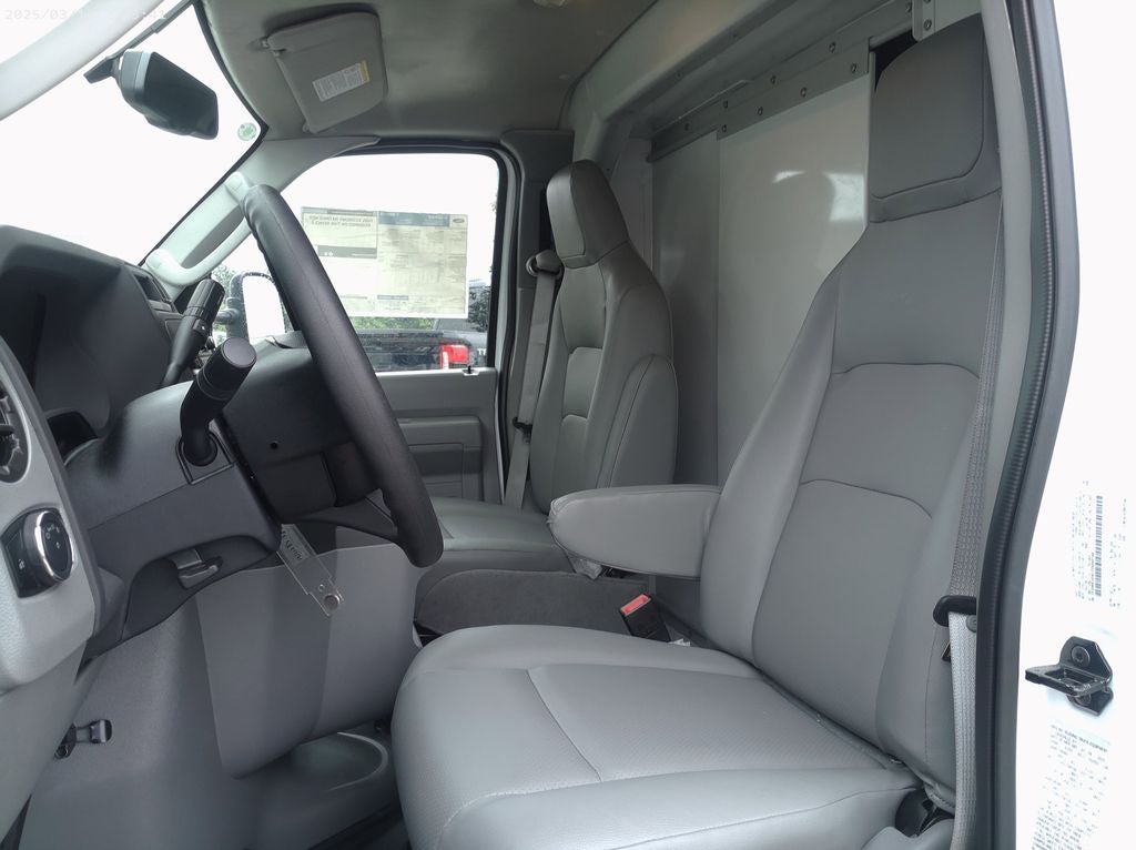 2026 Ford E-350SD Base Cutaway