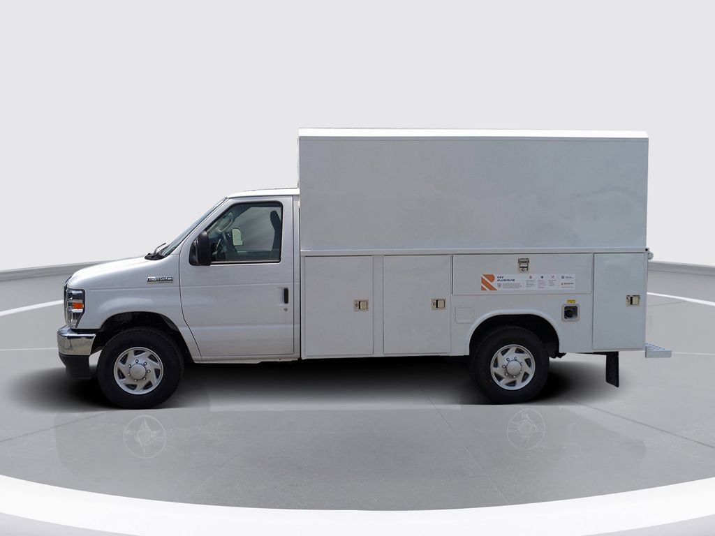 2026 Ford E-350SD Base Cutaway