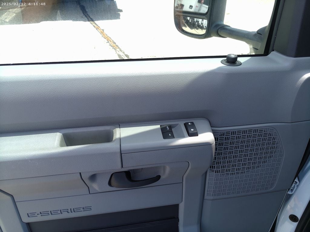 2026 Ford E-350SD Base Cutaway