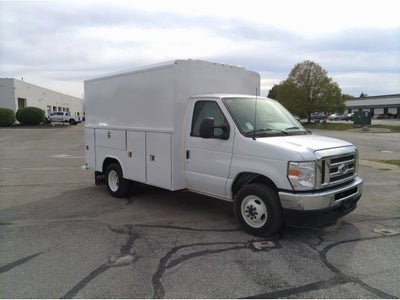 2025 Ford E-350SD Base Cutaway