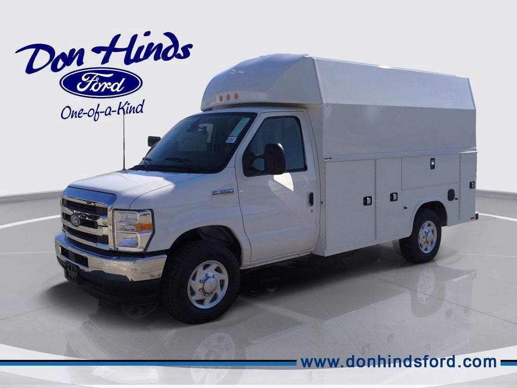 2026 Ford E-350SD Base Cutaway