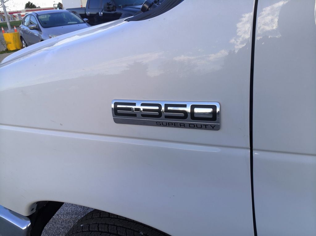 2026 Ford E-350SD Base Cutaway