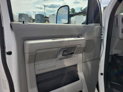 2027 Ford E-350SD Base Cutaway