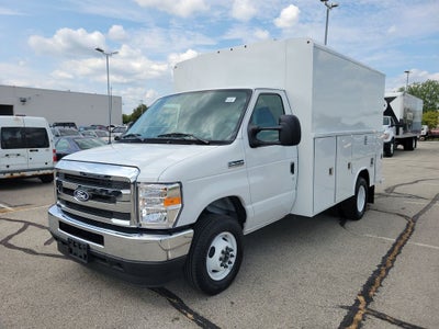 2027 Ford E-350SD Base Cutaway