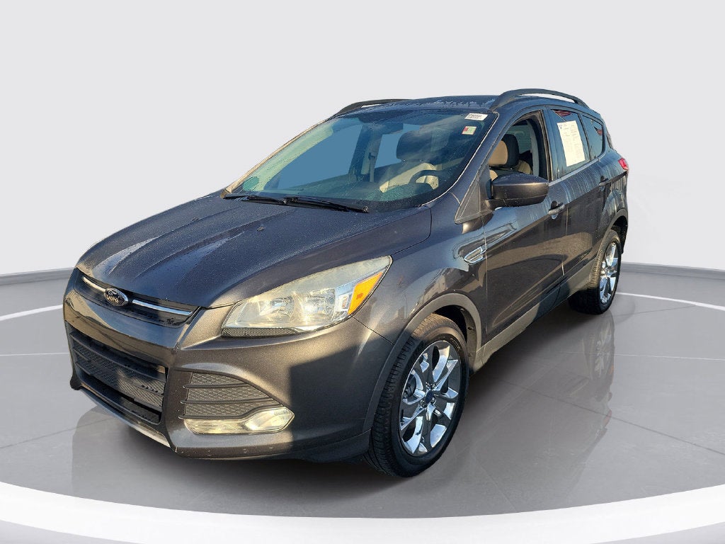 Used 2015 Ford Escape SE with VIN 1FMCU9GXXFUA16633 for sale in Fishers, IN