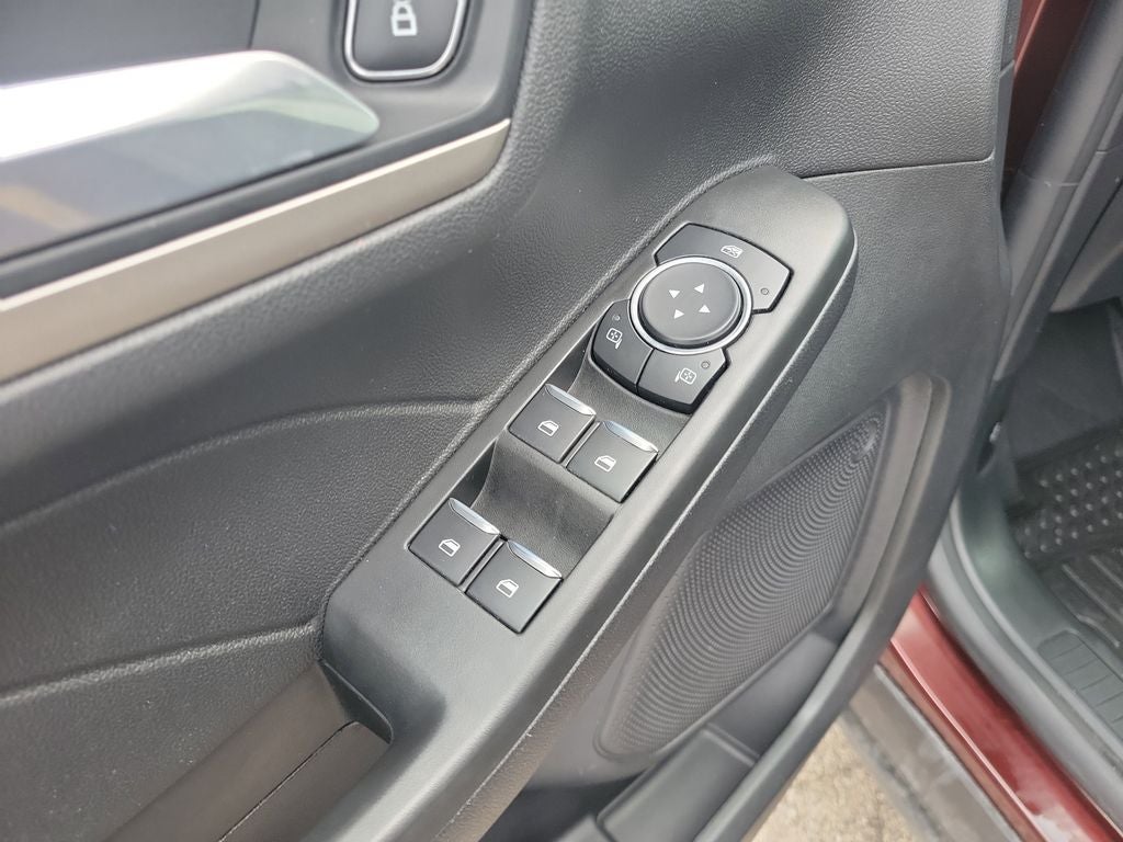 2021 Ford Escape SEL