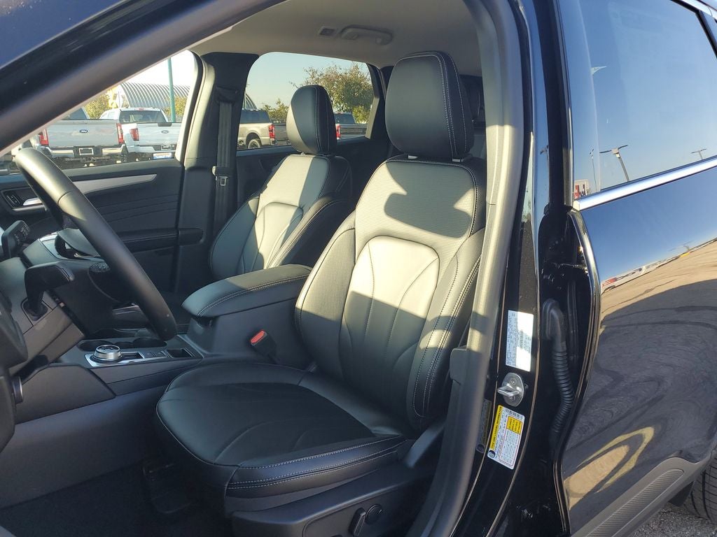 2026 Ford Escape Platinum