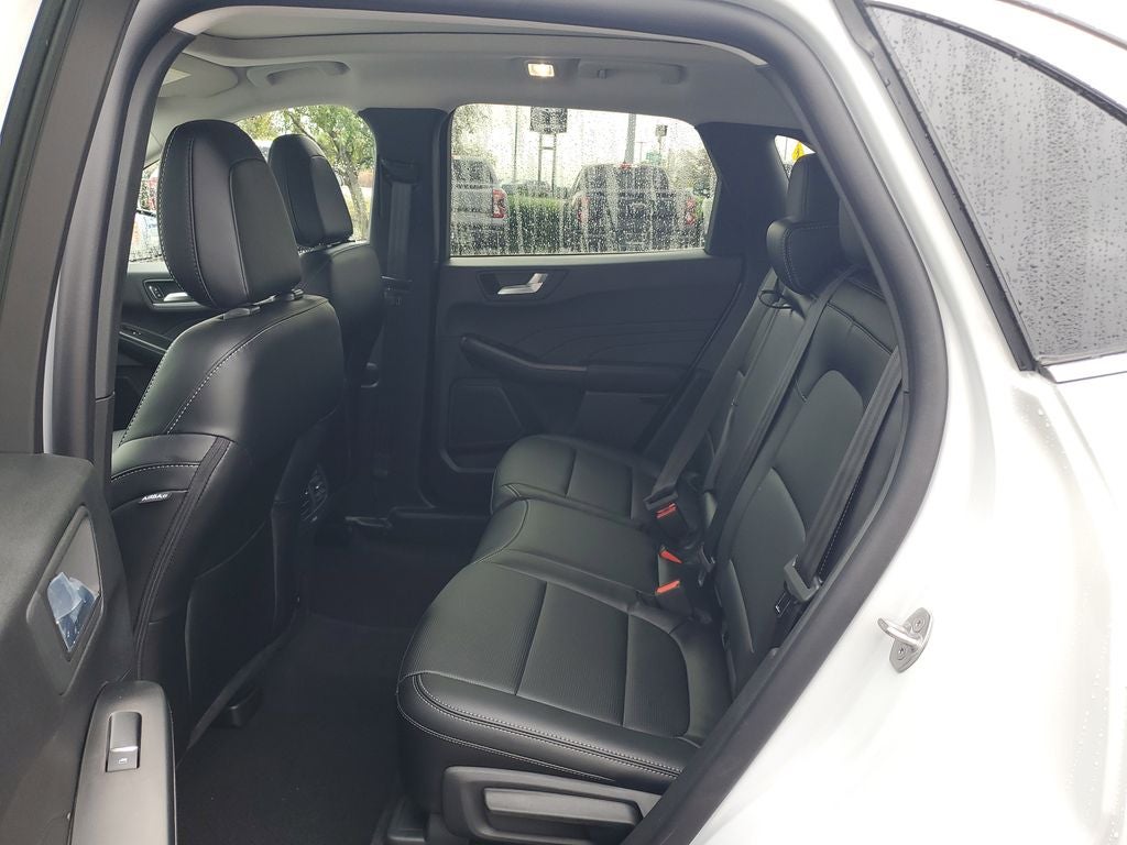 2026 Ford Escape Hybrid Platinum