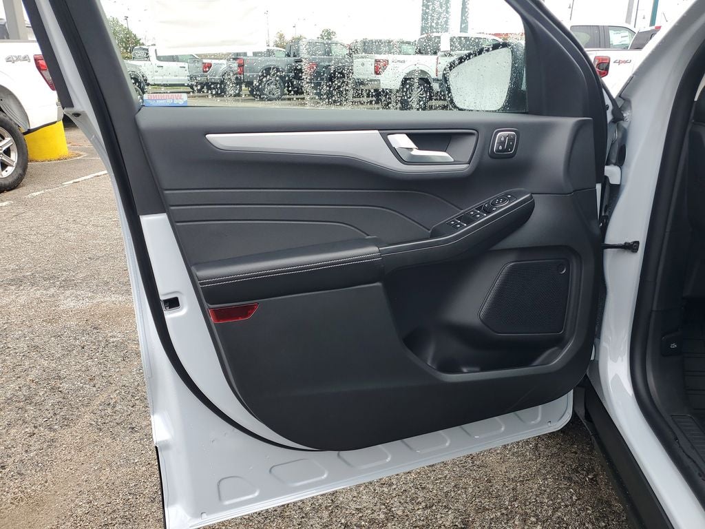 2026 Ford Escape Hybrid Platinum