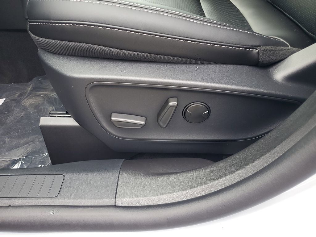 2026 Ford Escape Hybrid Platinum