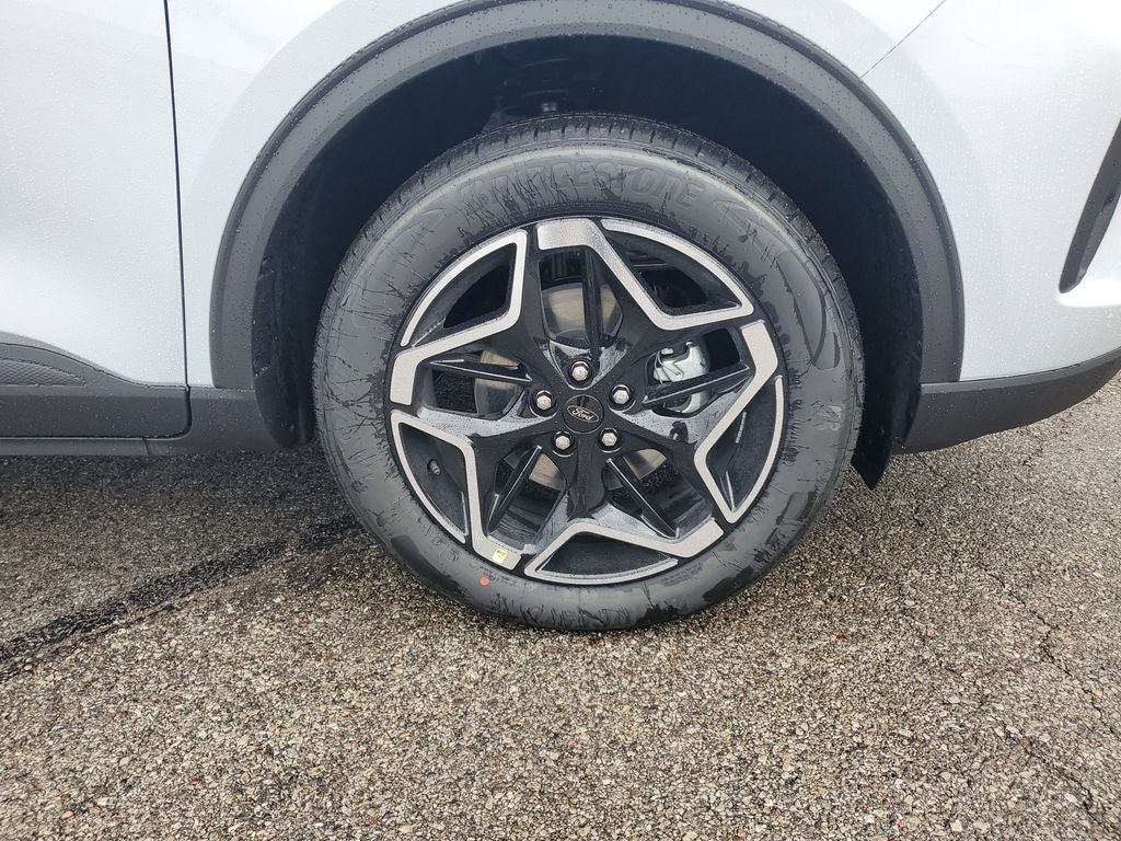 2026 Ford Escape Hybrid Platinum