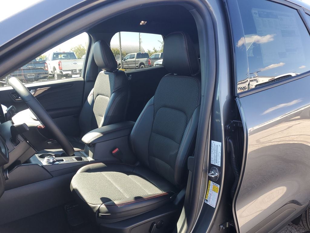 2026 Ford Escape ST-Line Select