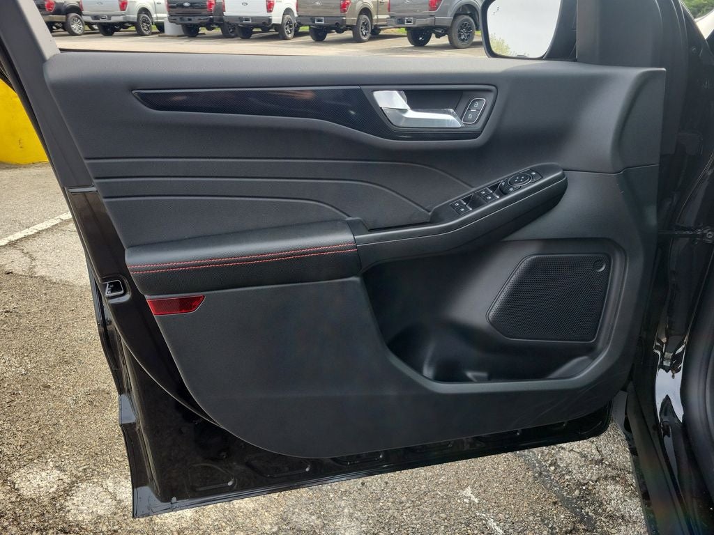 2026 Ford Escape Hybrid ST-Line Select