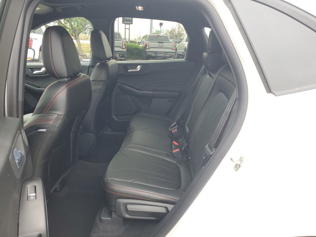 2026 Ford Escape ST-Line Elite