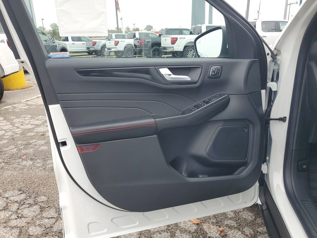 2026 Ford Escape ST-Line Elite