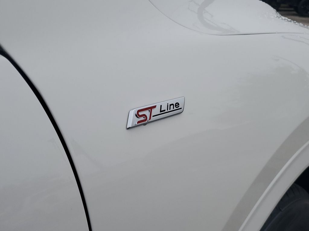 2026 Ford Escape ST-Line Elite