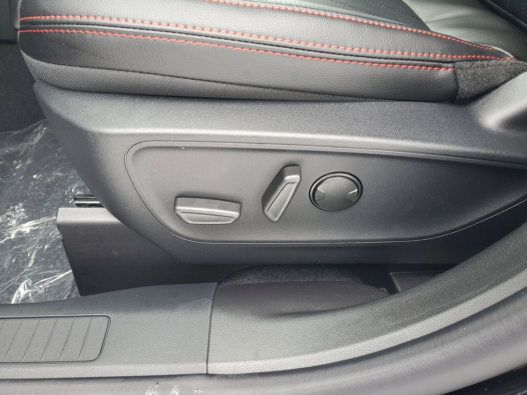 2026 Ford Escape Hybrid ST-Line Elite