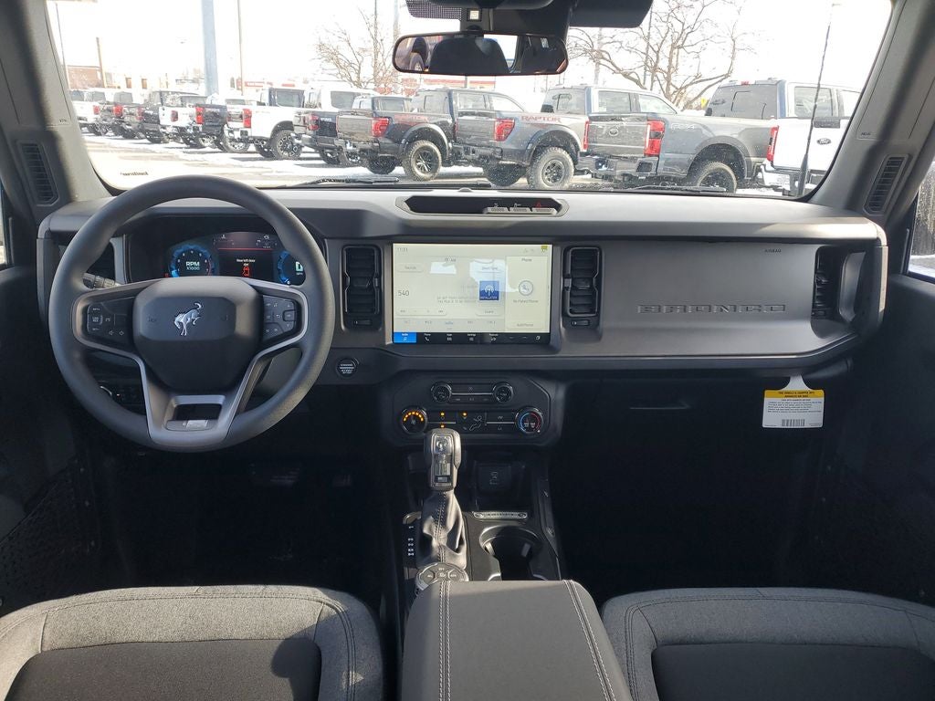 2025 Ford Bronco Base